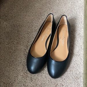 Jessica Simpson Black Leather Round-Toe Ballet Flats